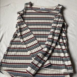 Cold shoulder long sleeve.